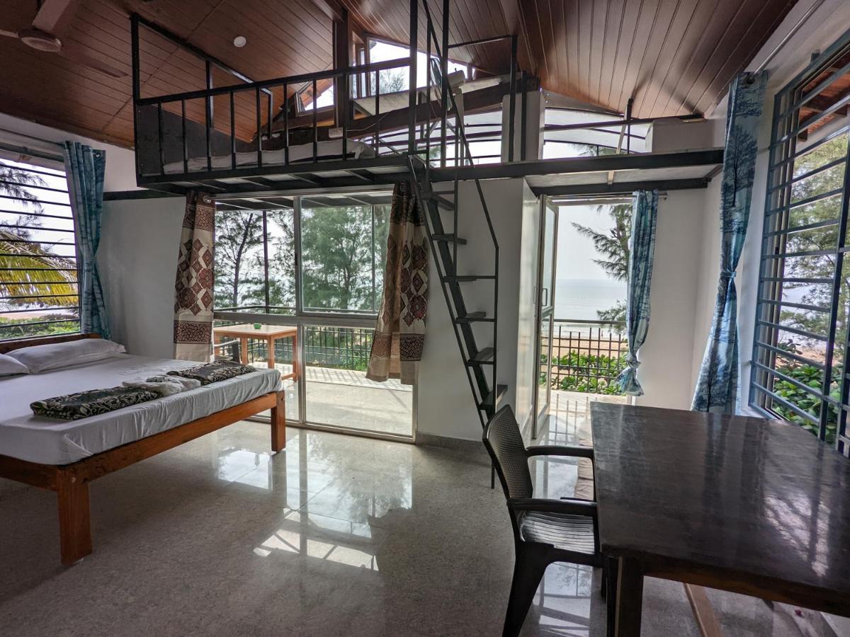 Surya Beach Cafe And Stay 고카르나 외부 사진